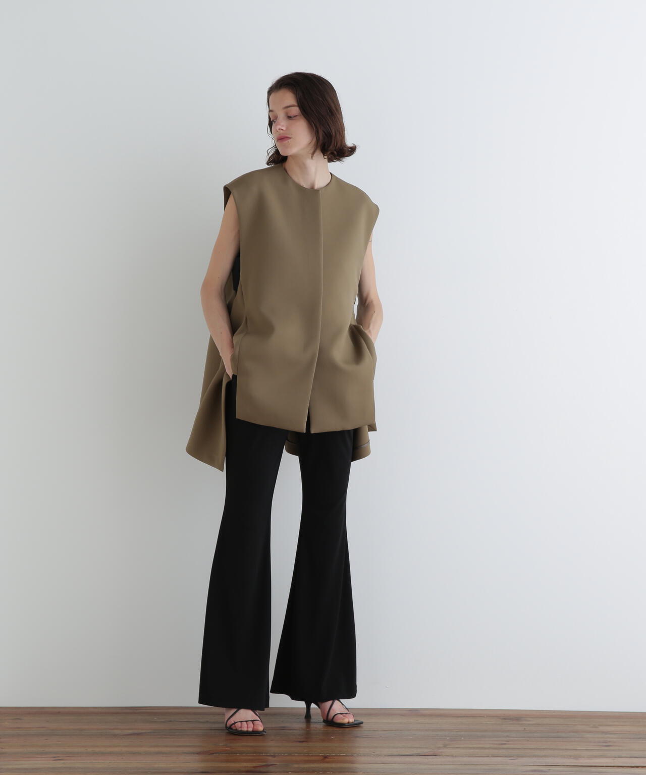 スムースフレアパンツ