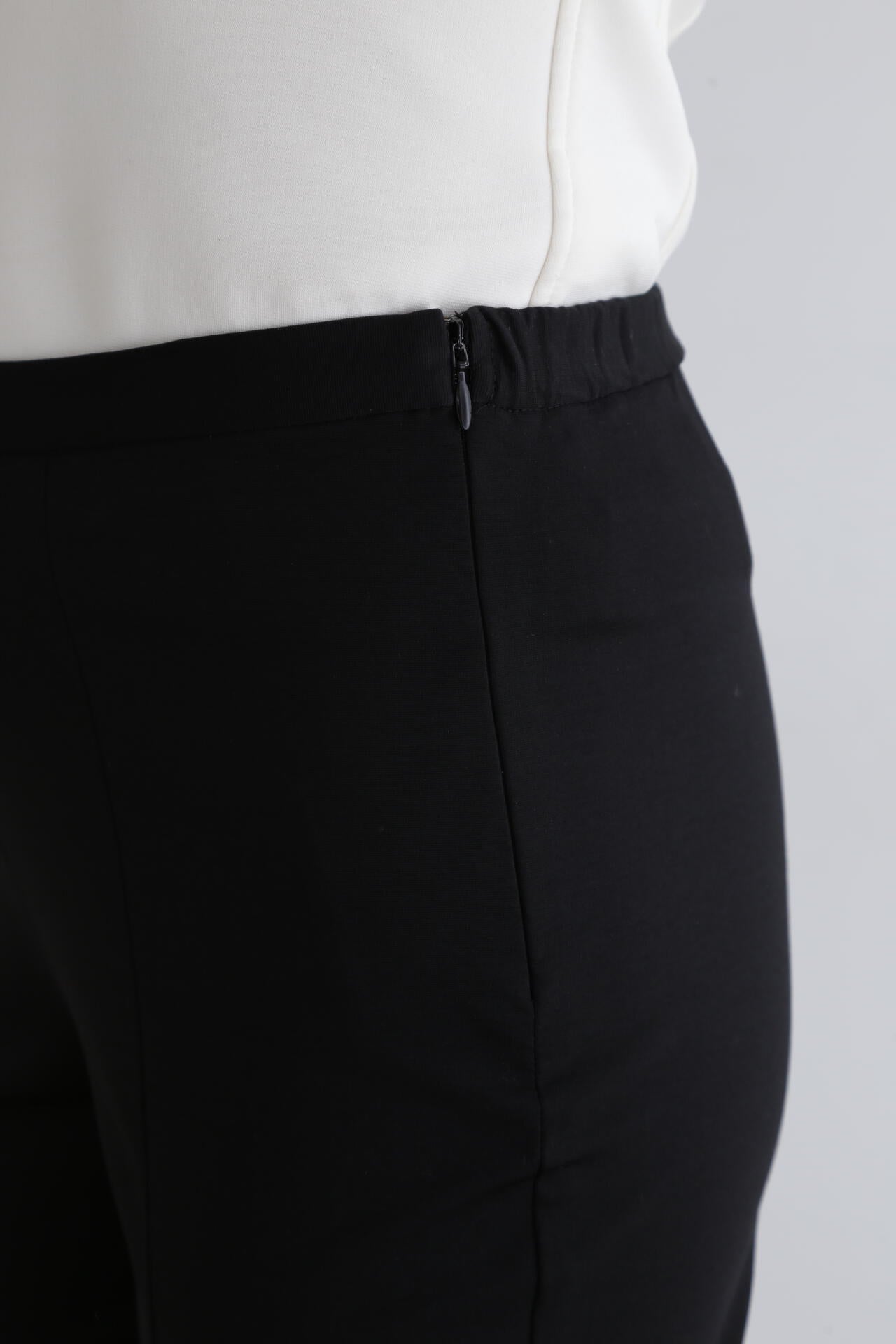 9dd37b44-daed-576b-beb5-bb04453bffda_Image