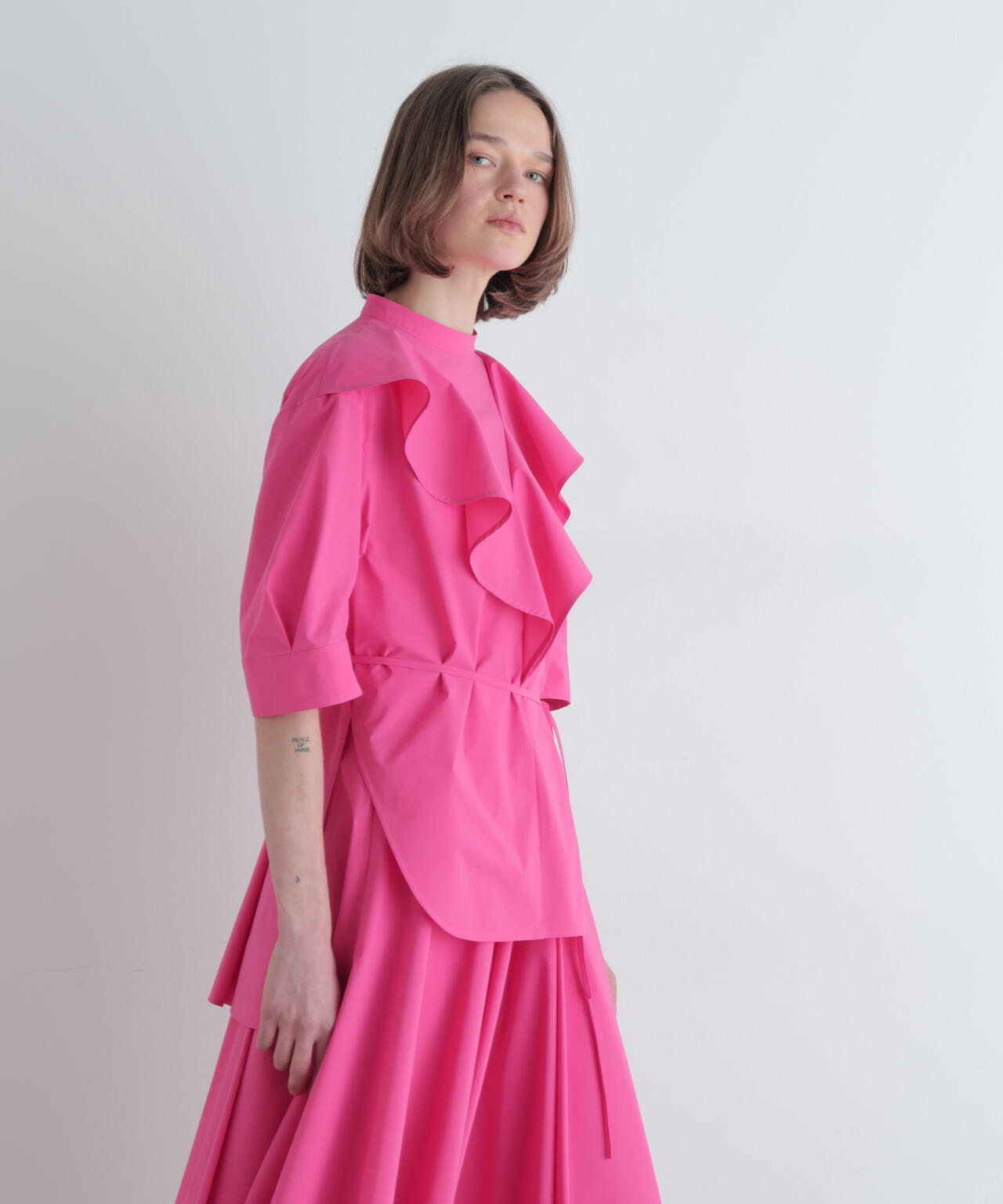 SOLOTEXブロードラッフルブラウス