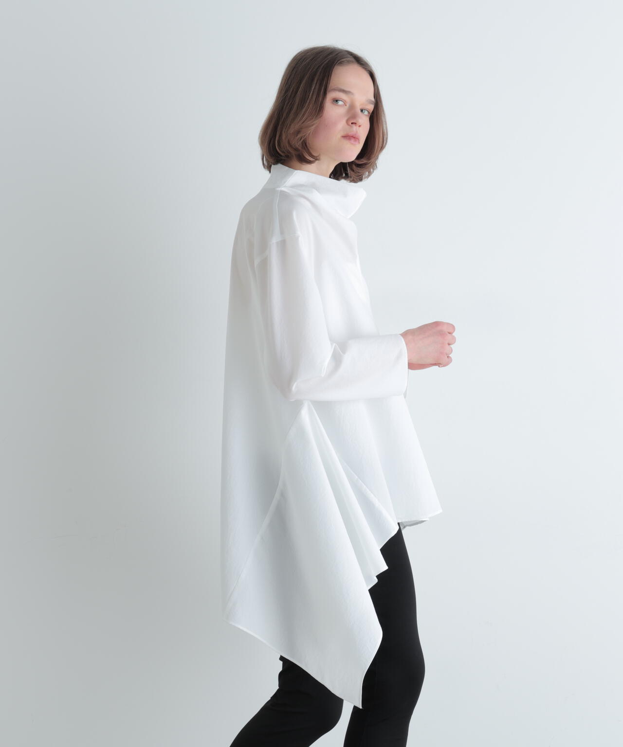 クールドットサイドヘムブラウス