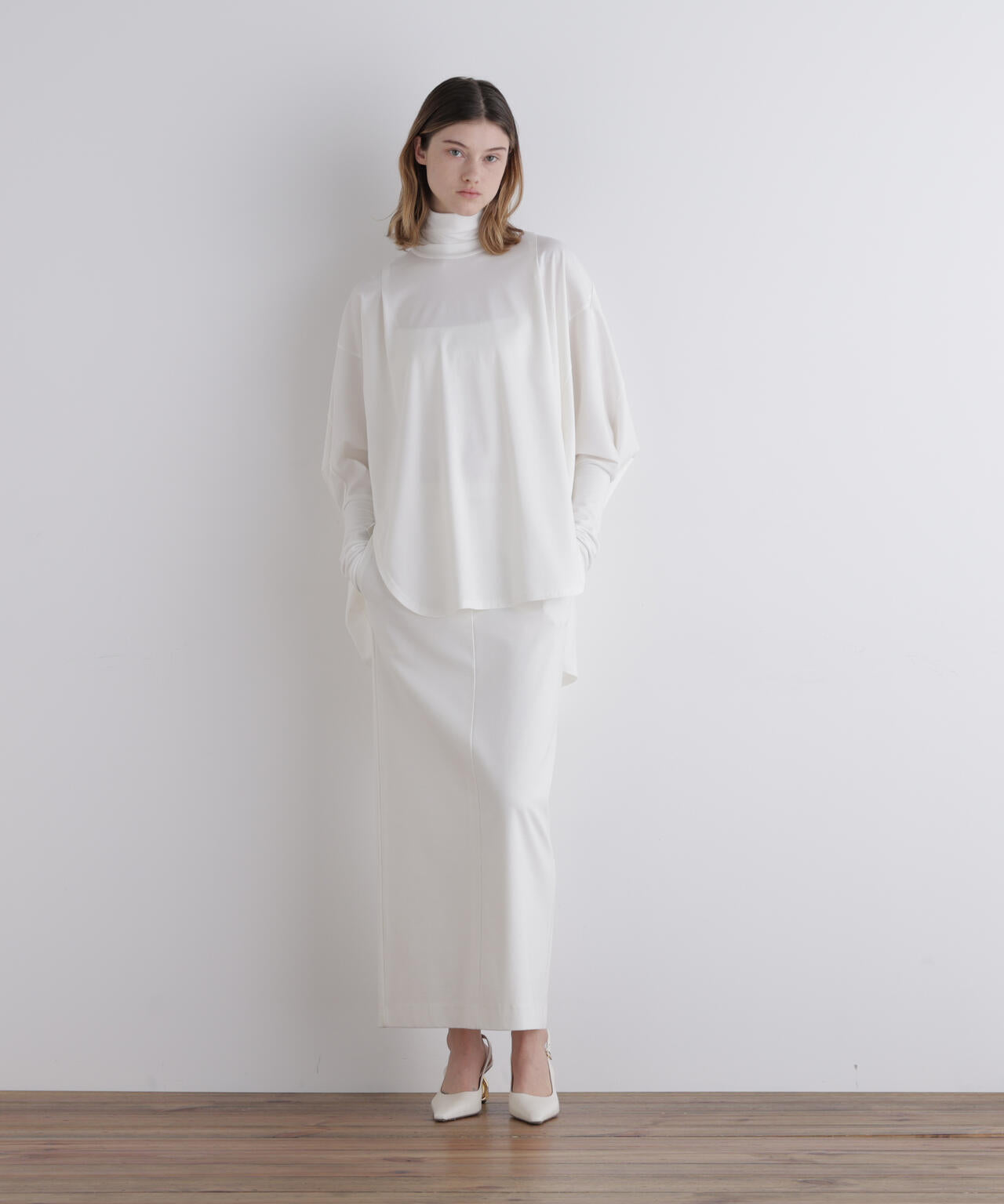 コンパクトポンチオーバーサイズハイネック