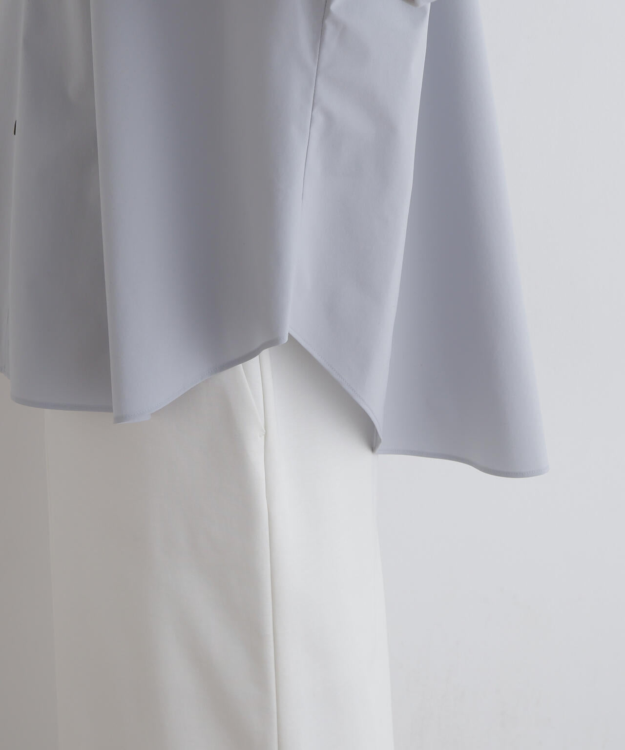 身長173cm B81 W61 H89 着用サイズ:F