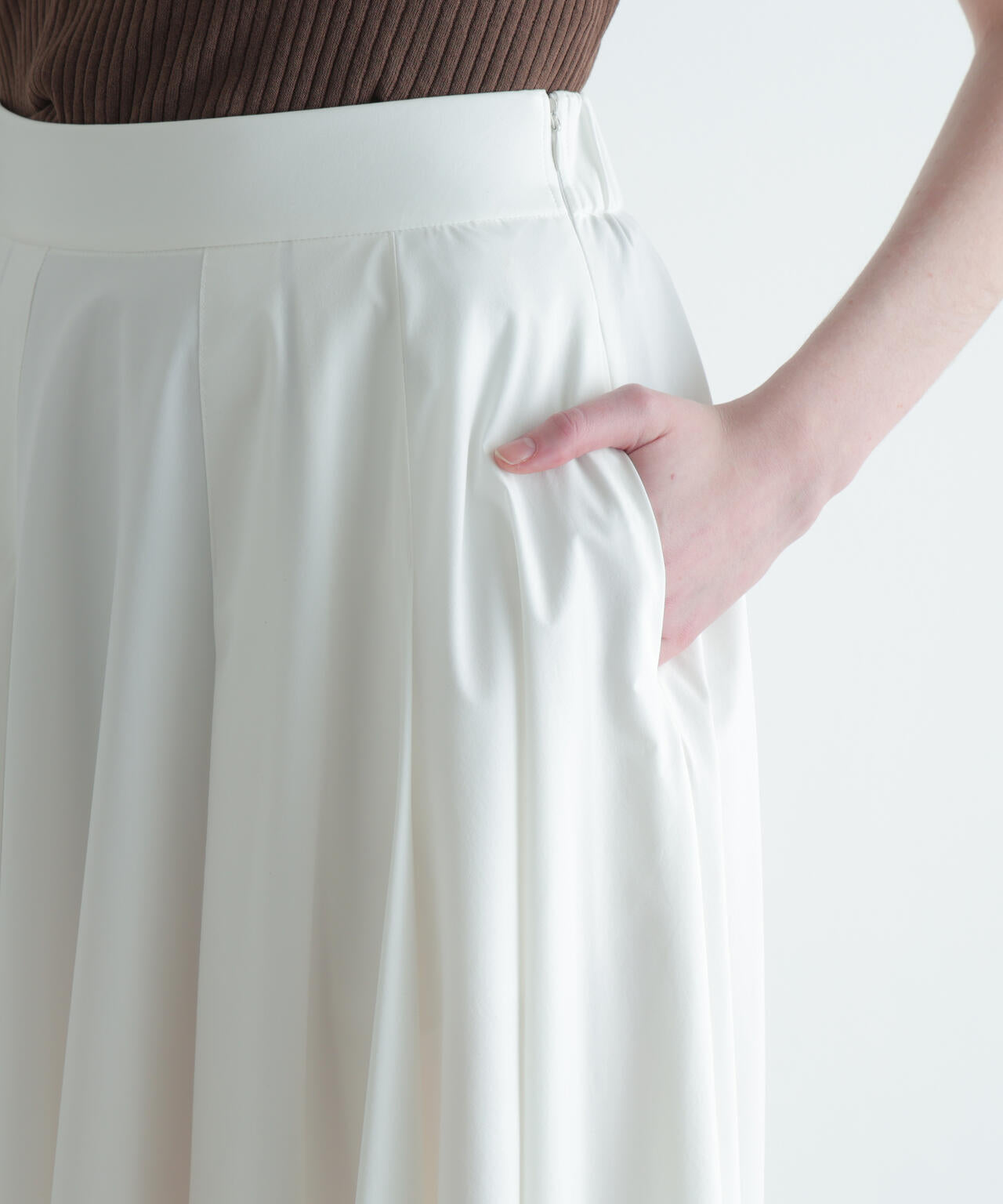 SOLOTEXブロードタックスカート