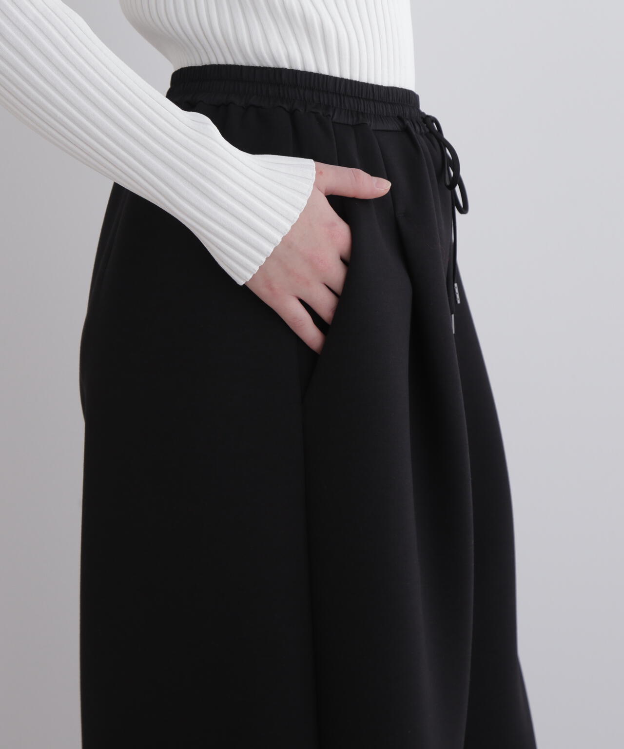 ダンボールワイドシルエットパンツ