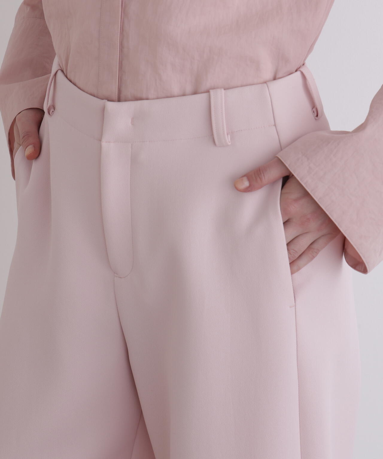 トリプルクロスカーブパンツ