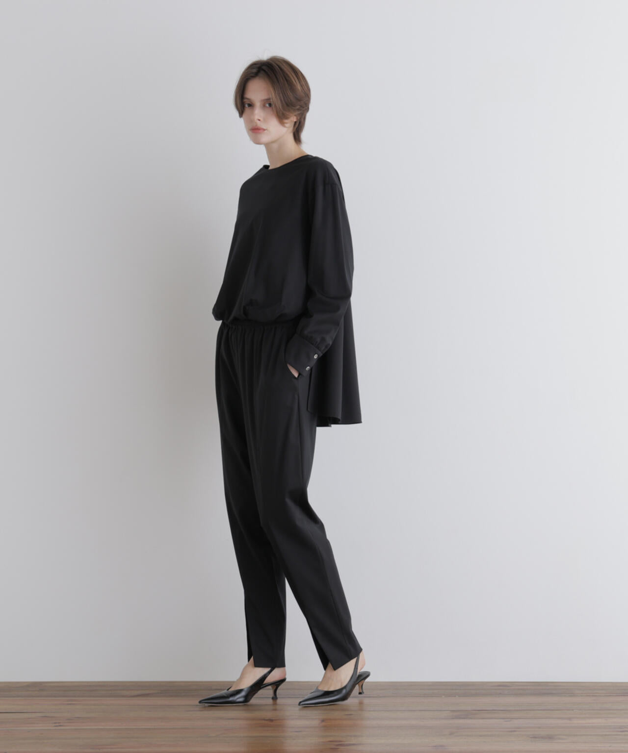 175cm B:80 W:60 H:89 着用サイズ:1