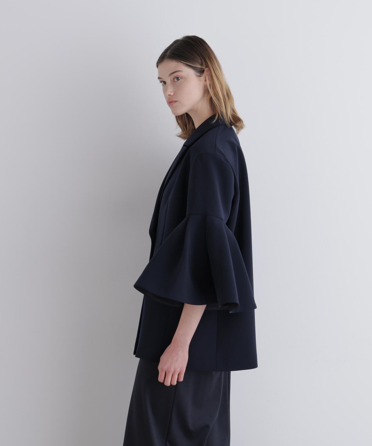 コンフォートダブルクロスフレア袖ジャケット