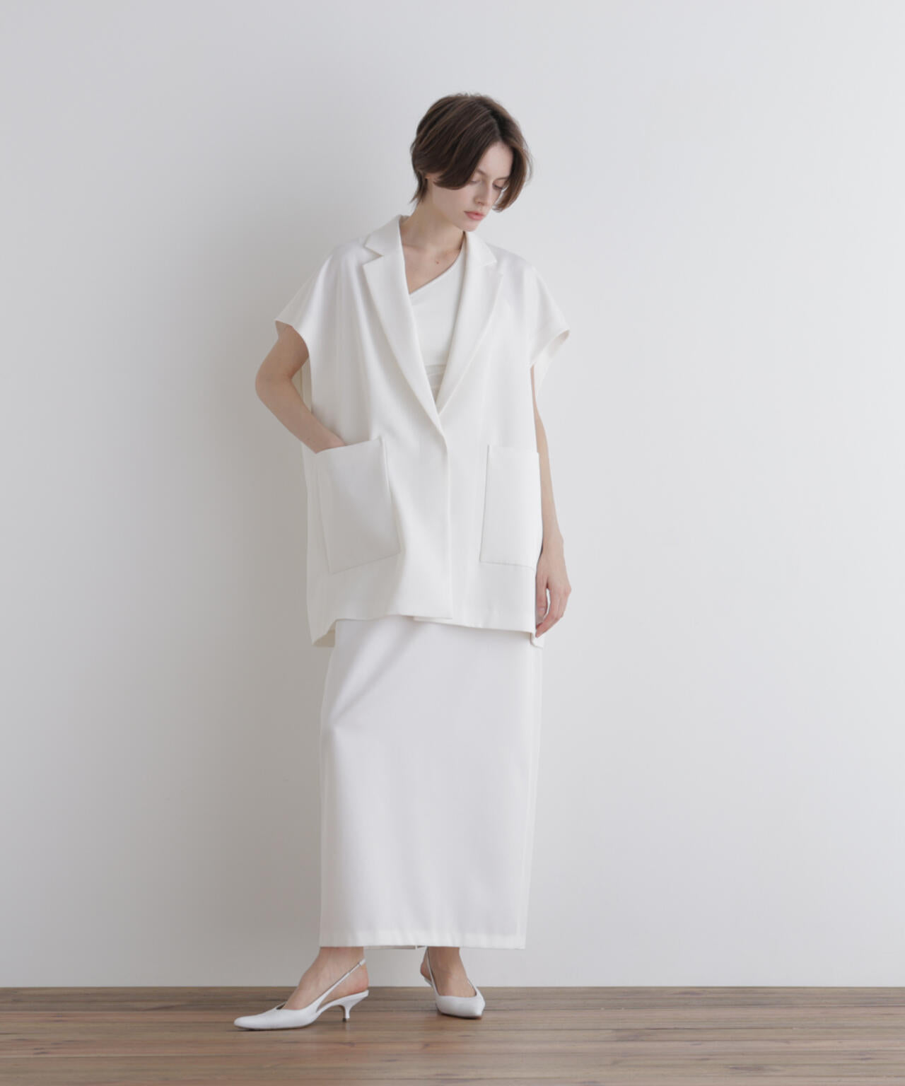 175cm B:80 W:60 H:89 着用サイズ:F