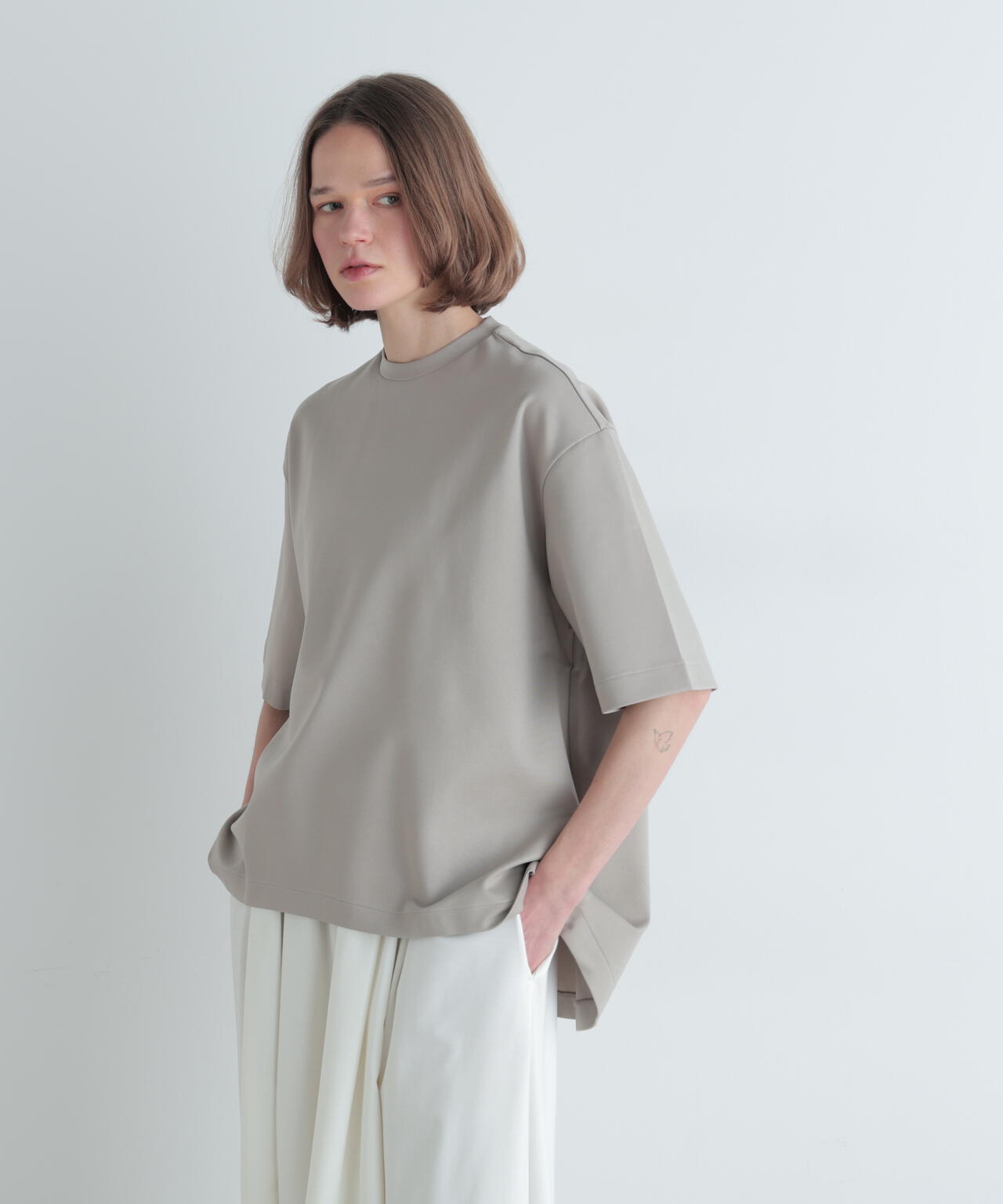 ハイネックBIG Tシャツ