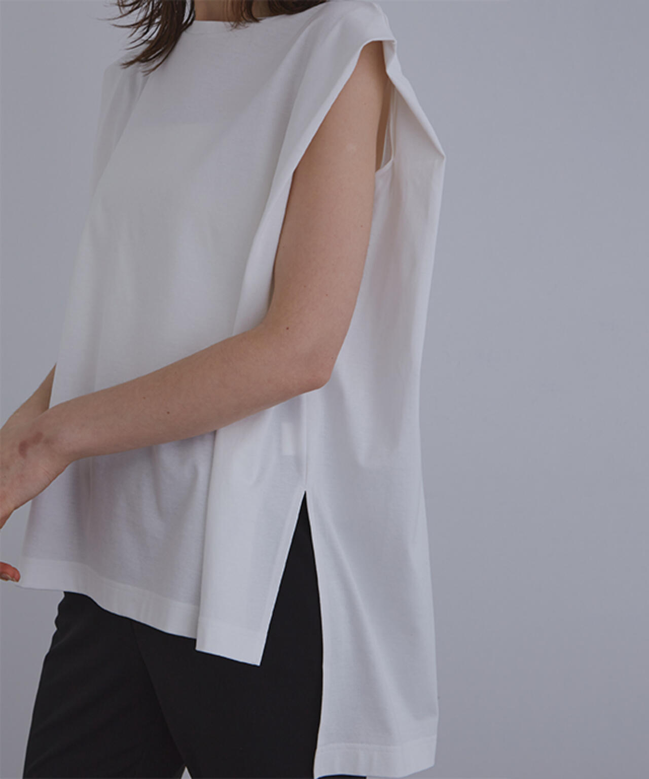 シルキースムースノースリーブT