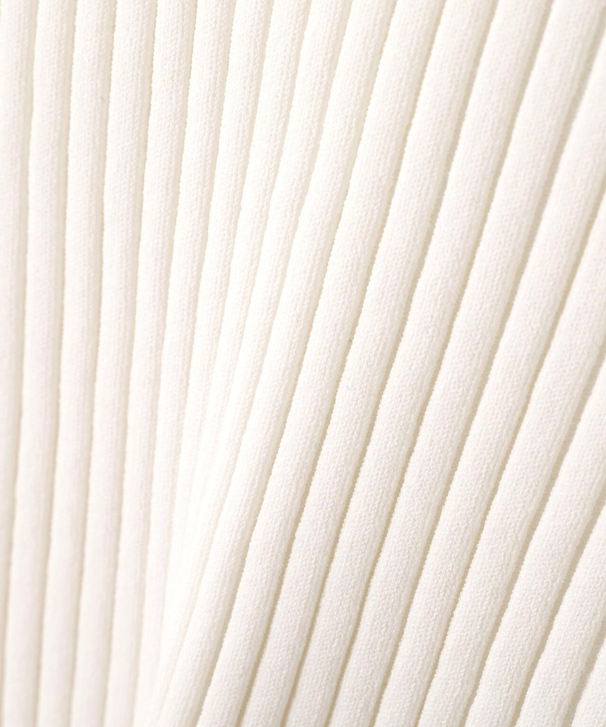 ワイドリブロングスリーブニット