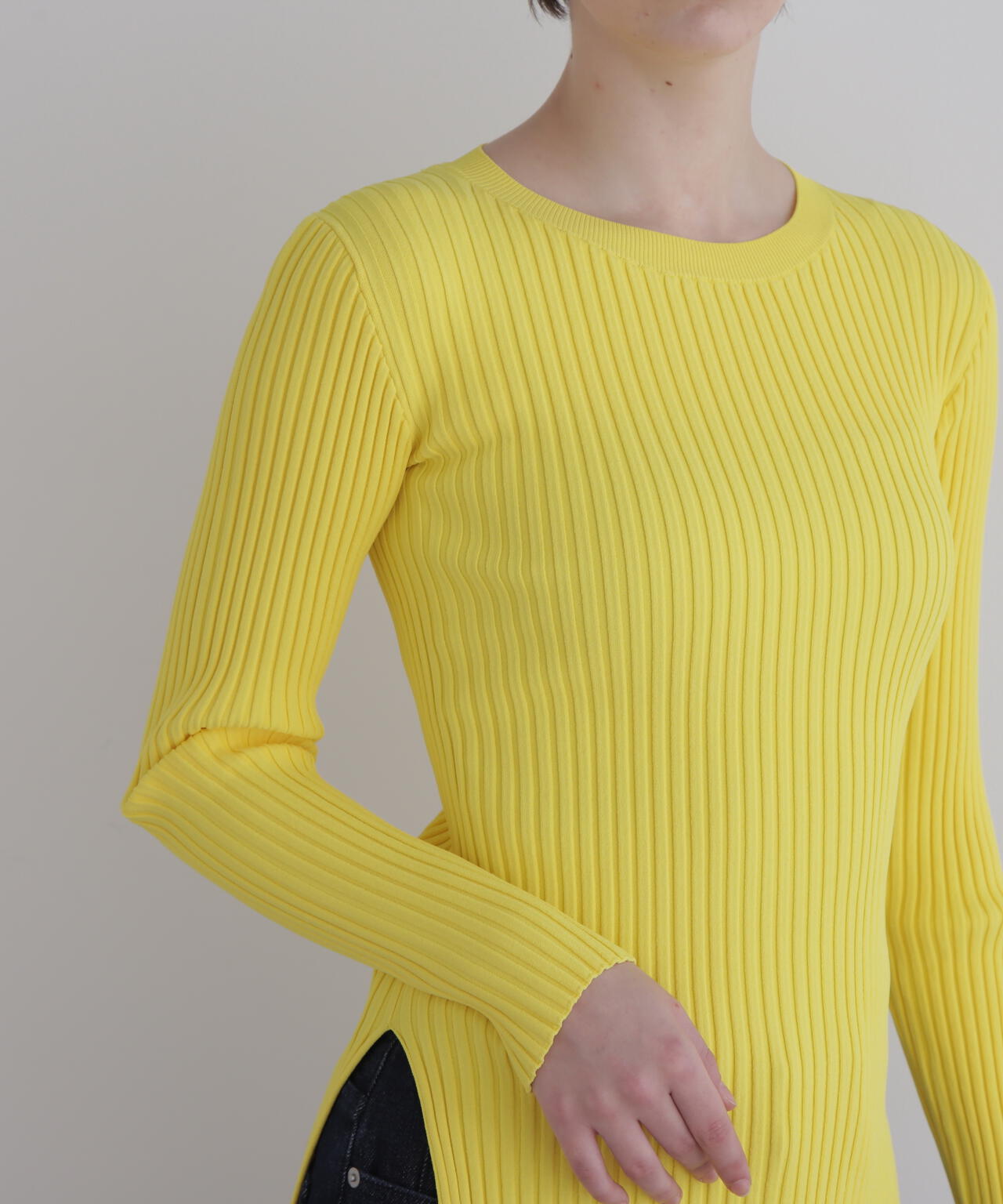 ワイドリブロングスリーブニット