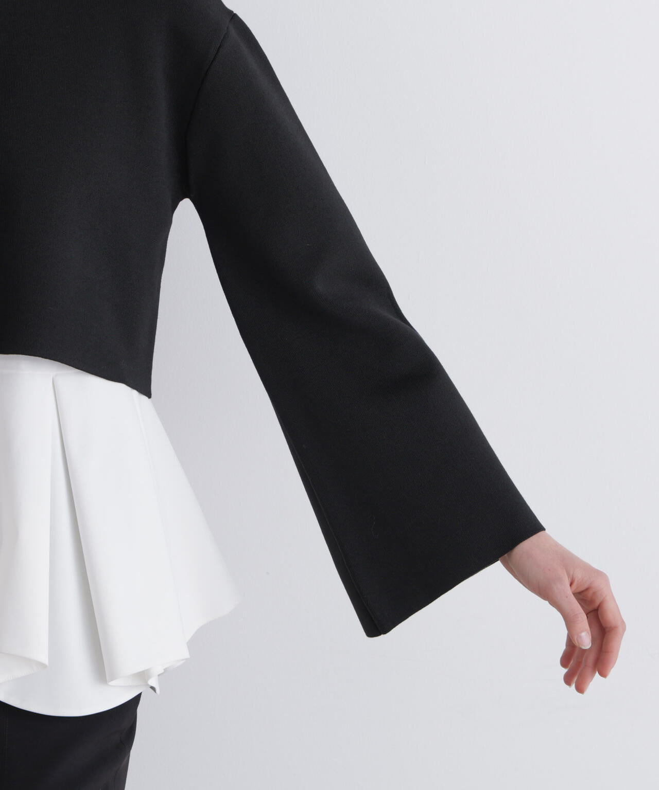 ショートニットプルオーバー