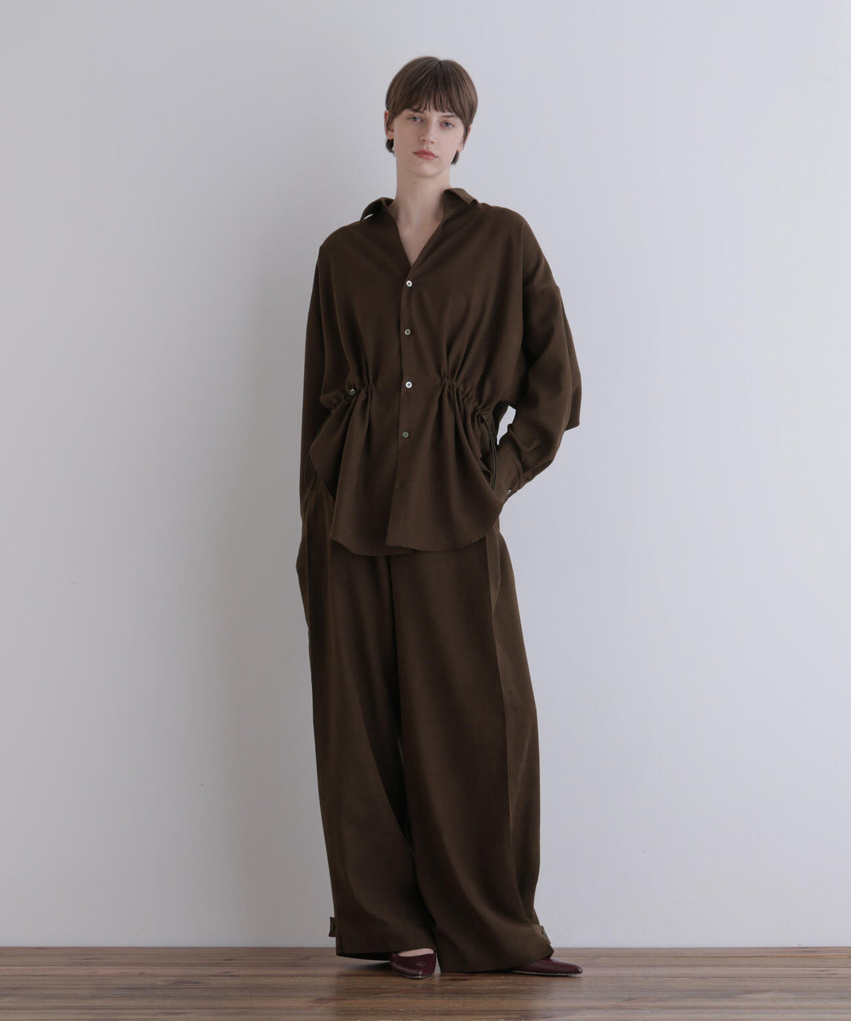 身長173cm B81 W61 H89 着用サイズ:F