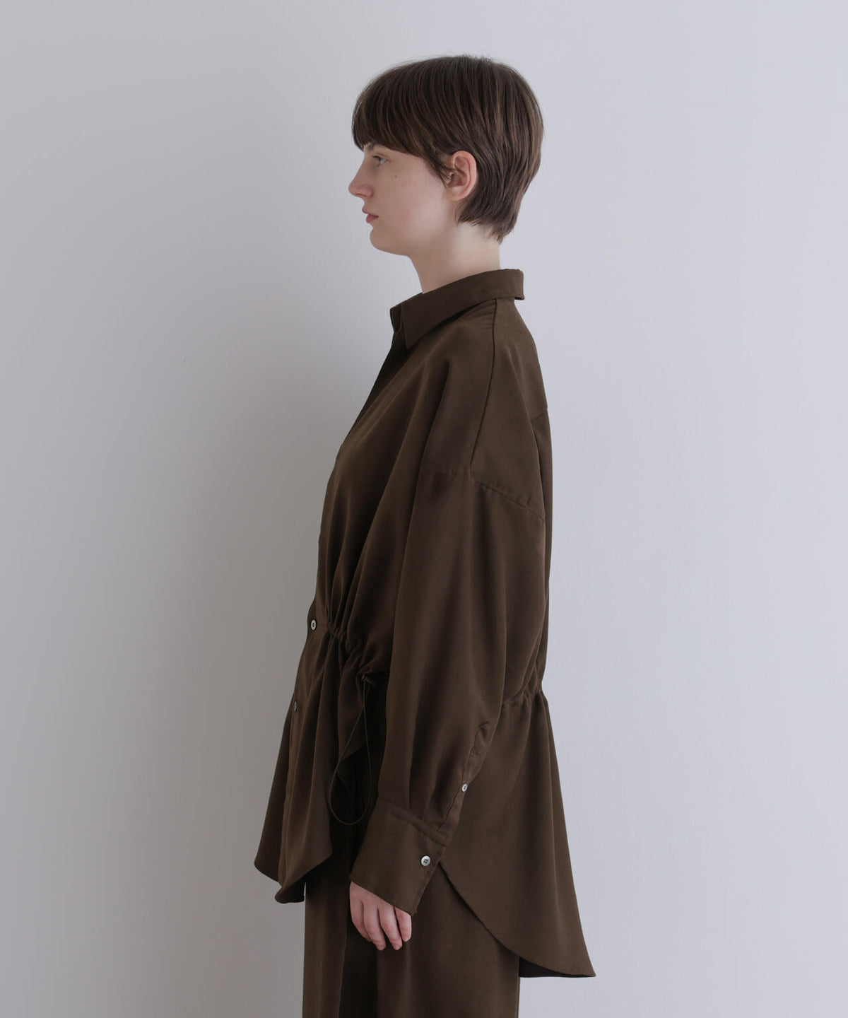 身長173cm B81 W61 H89 着用サイズ:F