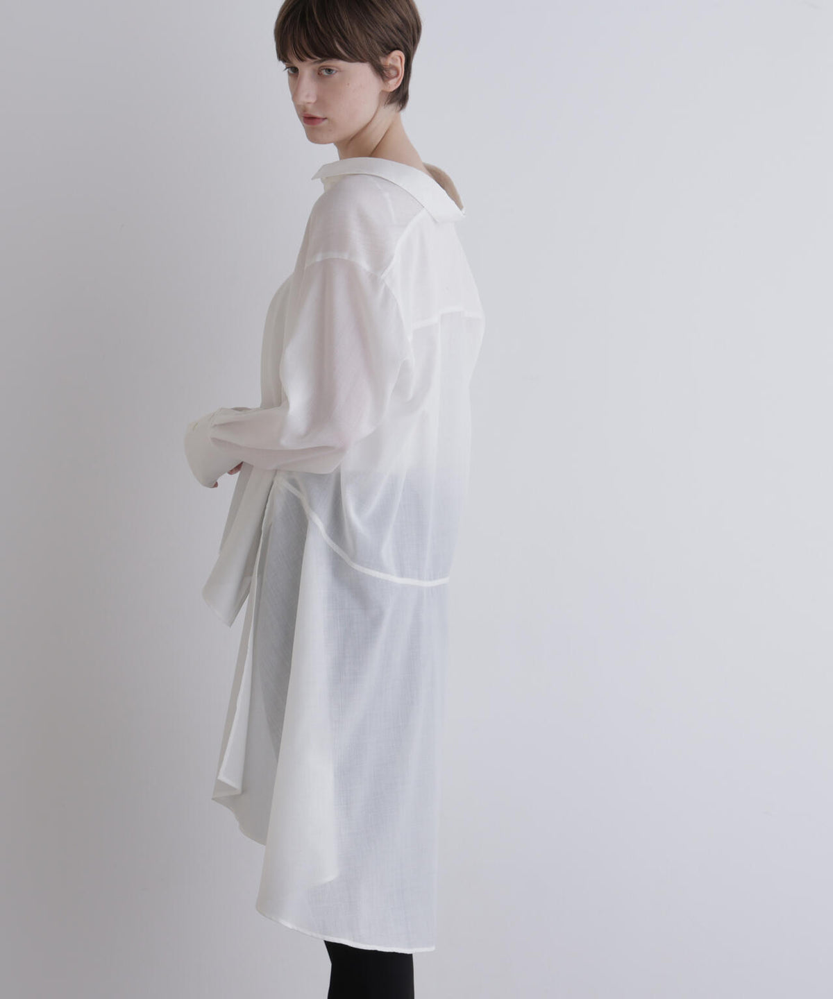 身長173cm B81 W61 H89 着用サイズ:F