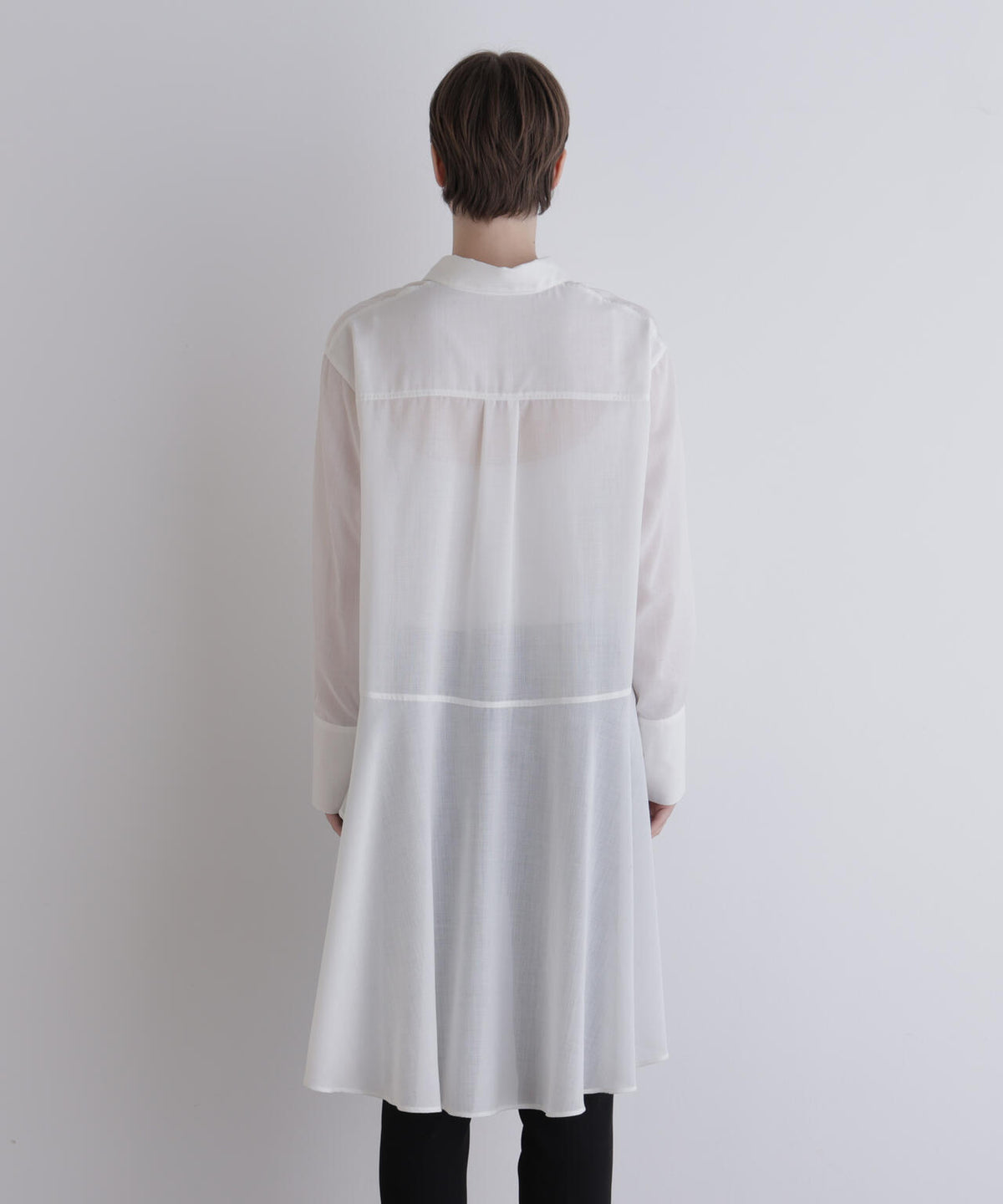 身長173cm B81 W61 H89 着用サイズ:F