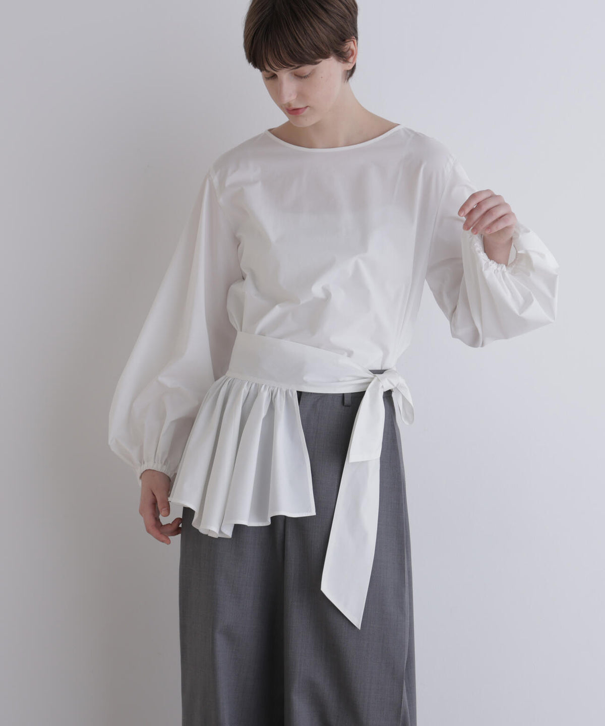 身長173cm B81 W61 H89 着用サイズ:F