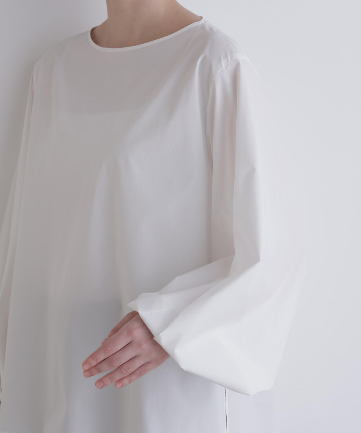 身長173cm B81 W61 H89 着用サイズ:F