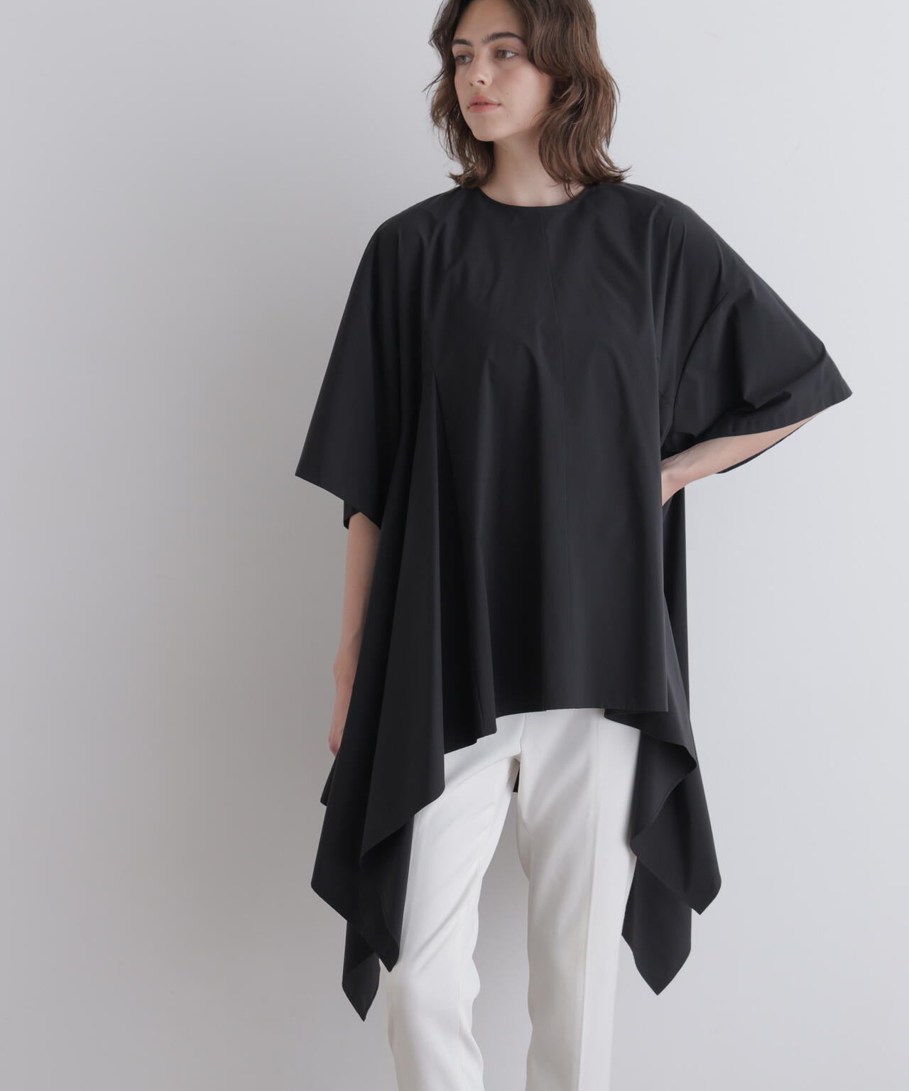 身長174cm B84 W60 H87 着用サイズ:F