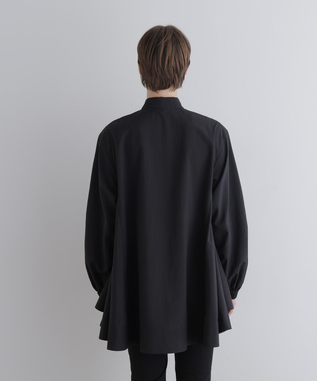 身長173cm B81 W61 H89 着用サイズ:F