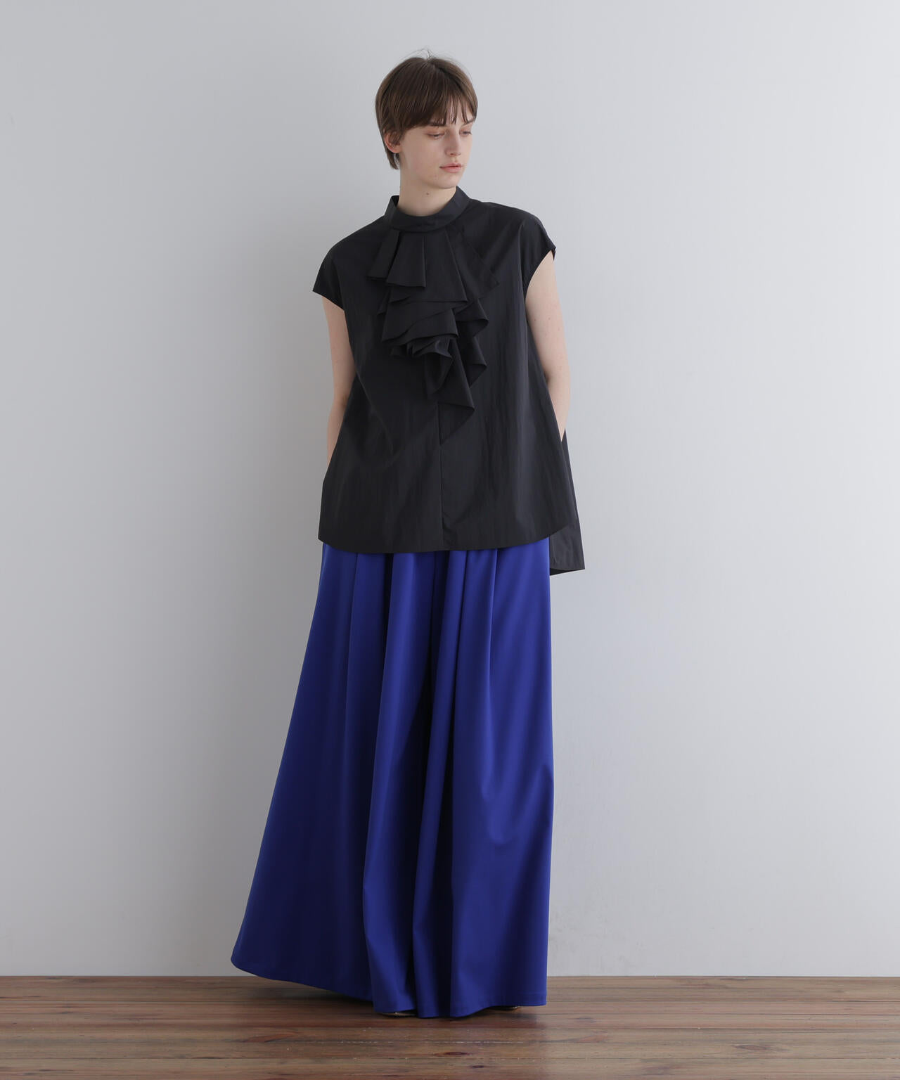 身長173cm B81 W61 H89 着用サイズ:F