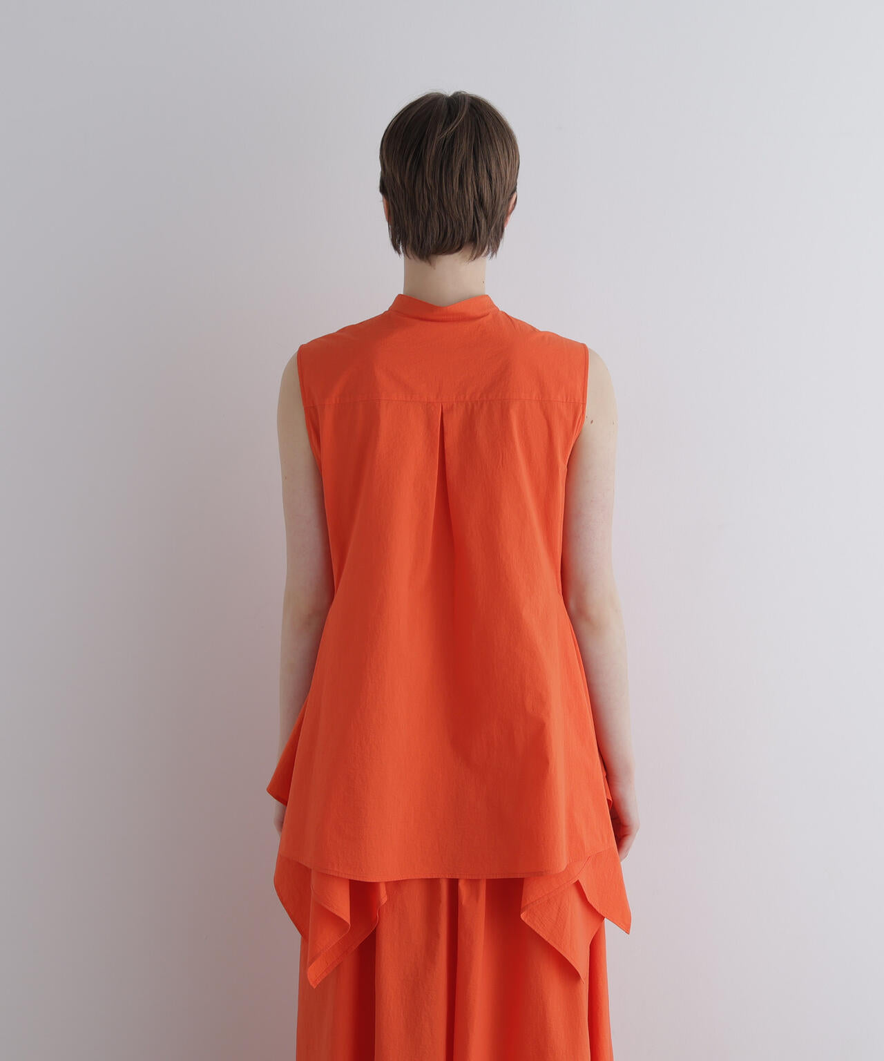 身長173cm B81 W61 H89 着用サイズ:F