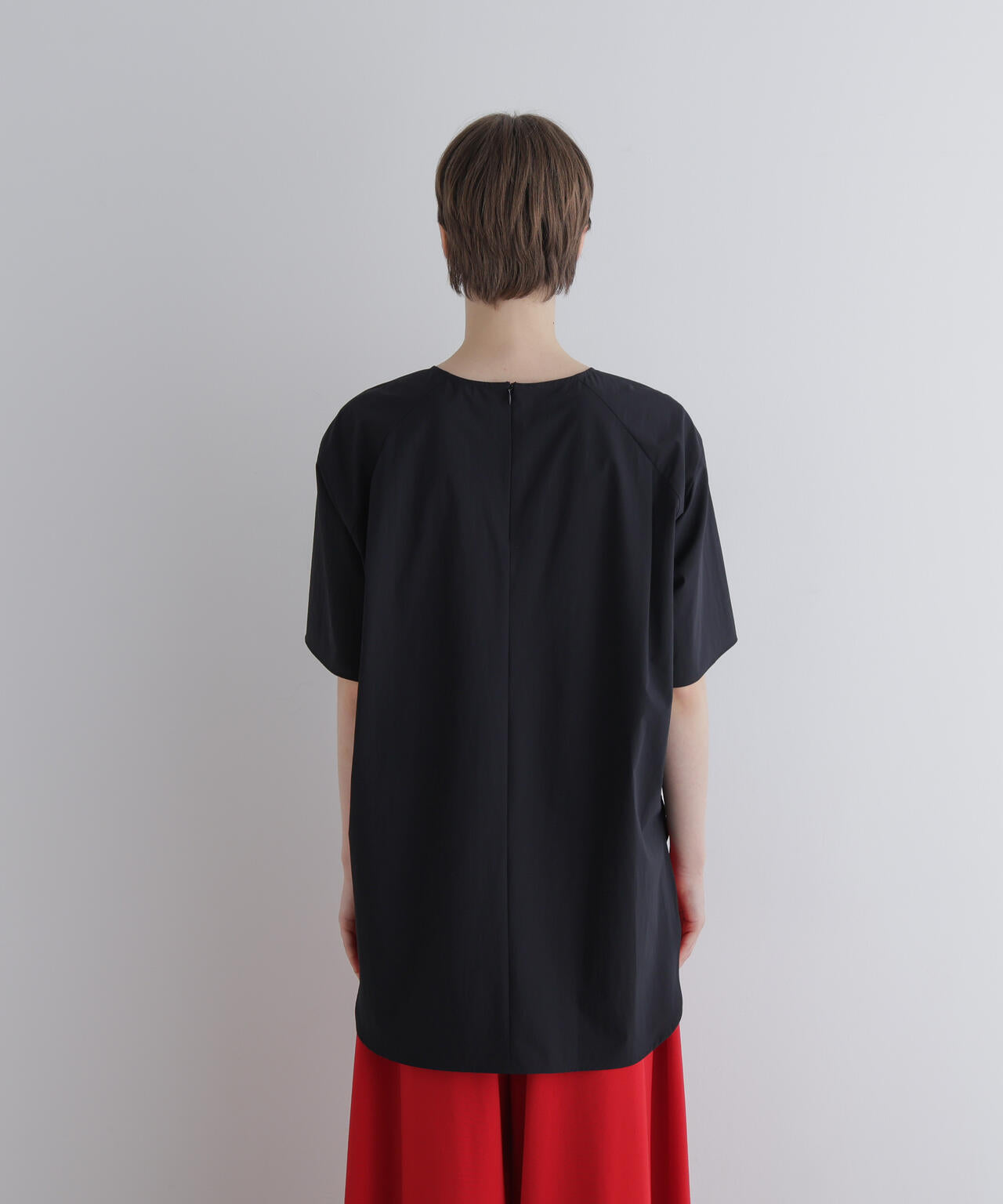 身長173cm B81 W61 H89 着用サイズ:F