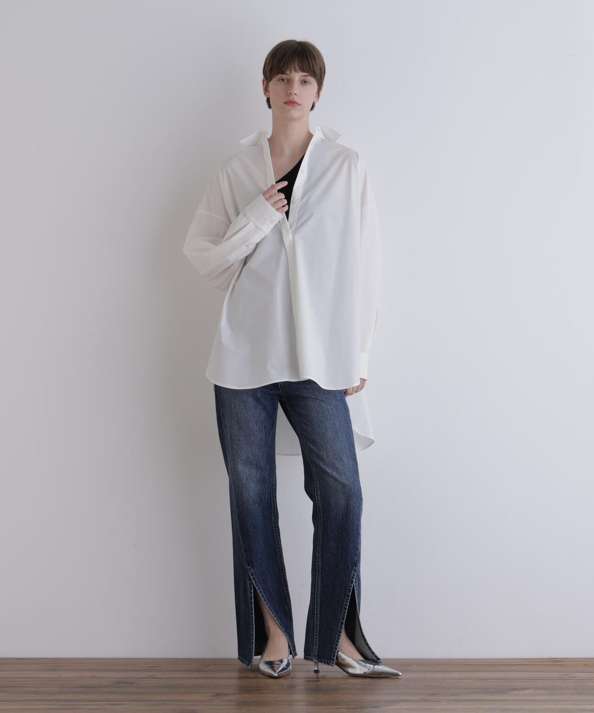 身長173cm B81 W61 H89 着用サイズ:F