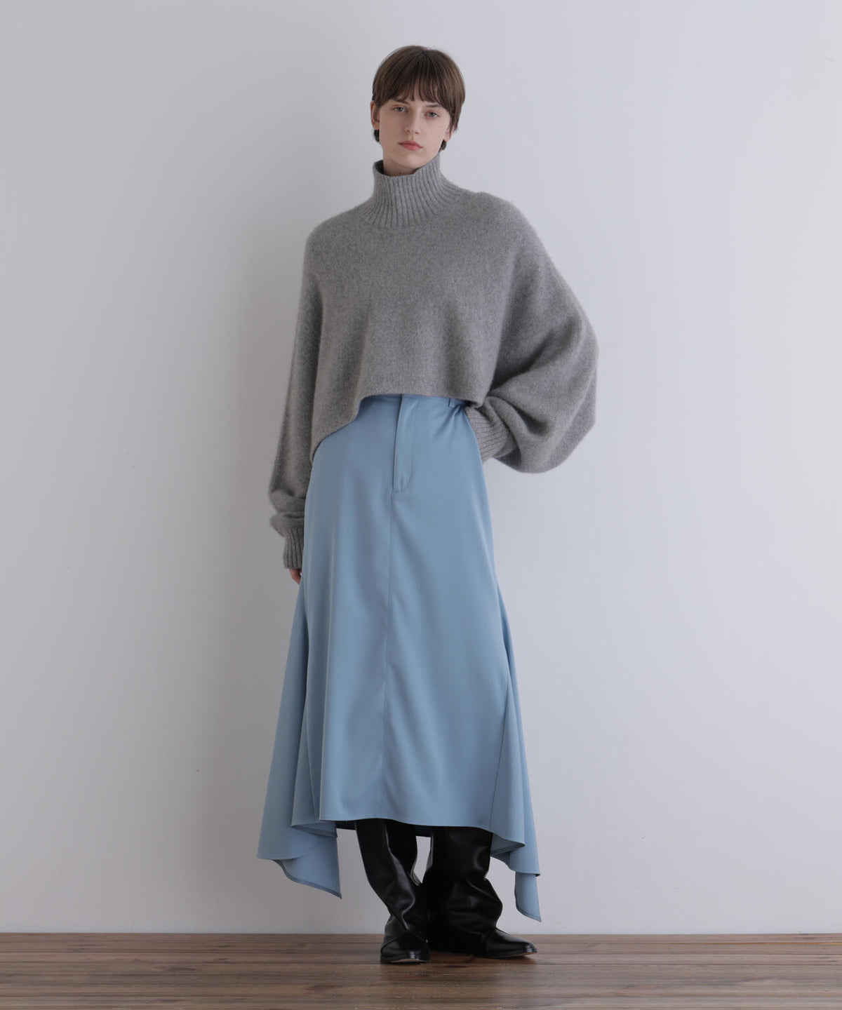 身長173cm B81 W61 H89 着用サイズ:F