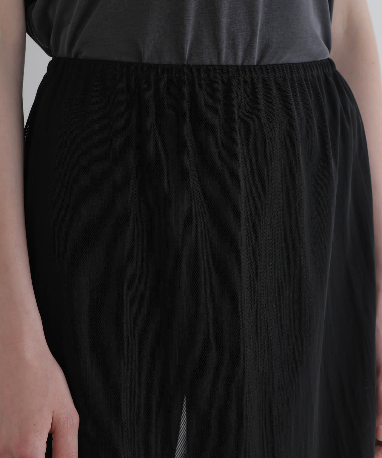身長177cm B81 W59 H89 着用サイズ:F