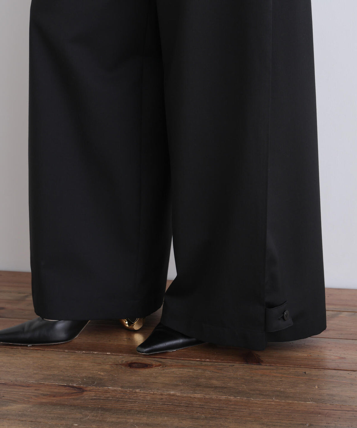 身長173cm B81 W61 H89 着用サイズ:1