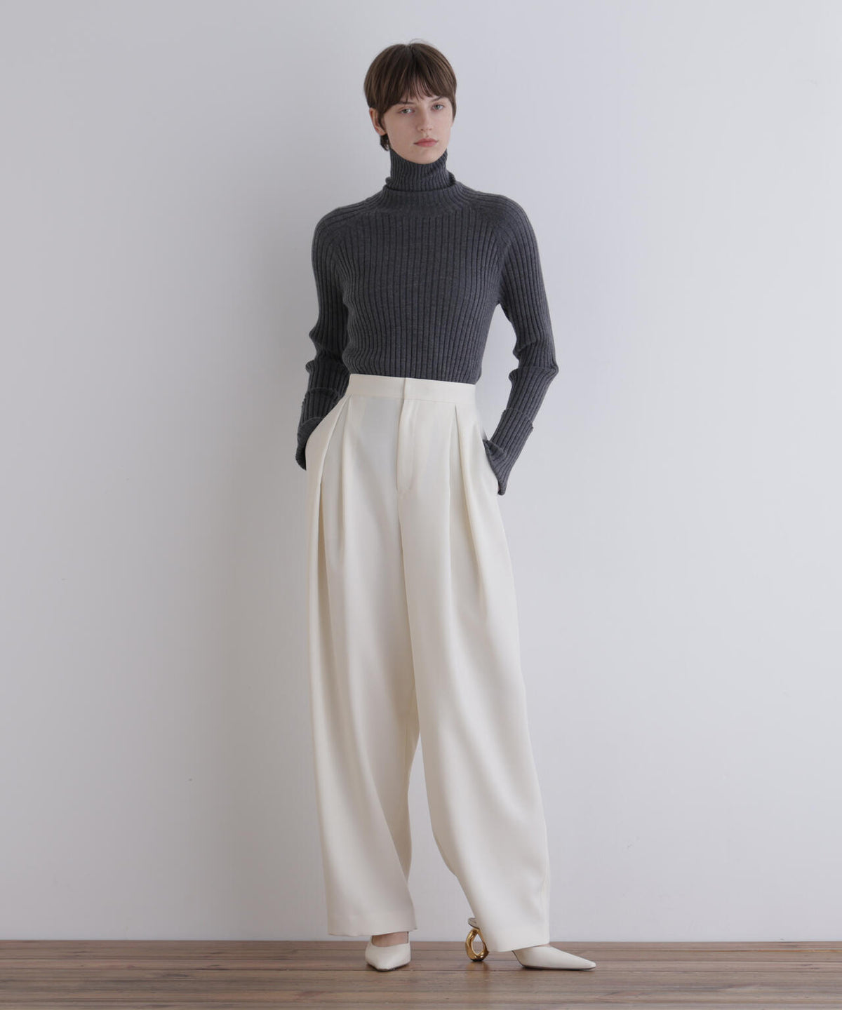 身長173cm B81 W61 H89 着用サイズ:1