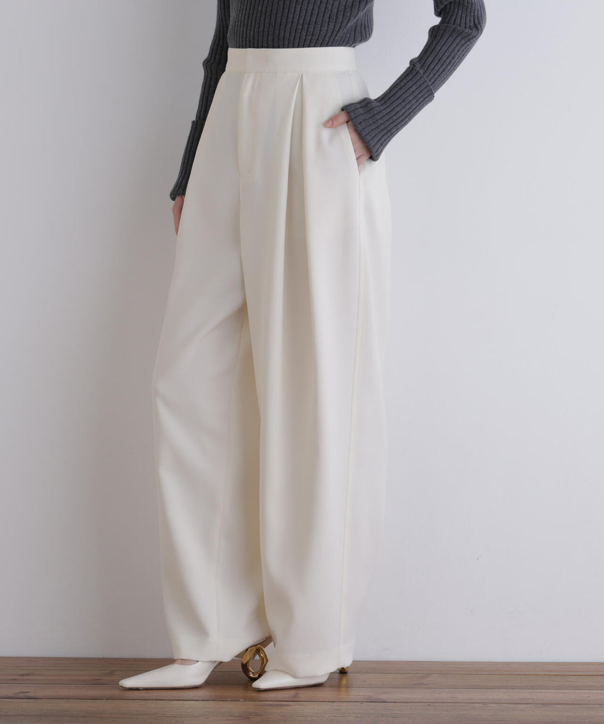身長173cm B81 W61 H89 着用サイズ:1