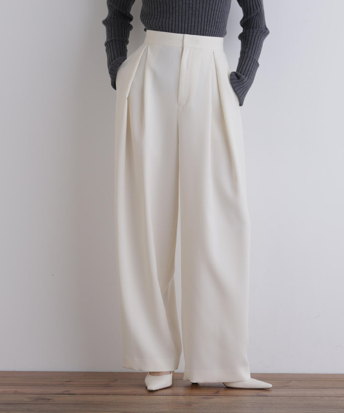 身長173cm B81 W61 H89 着用サイズ:1