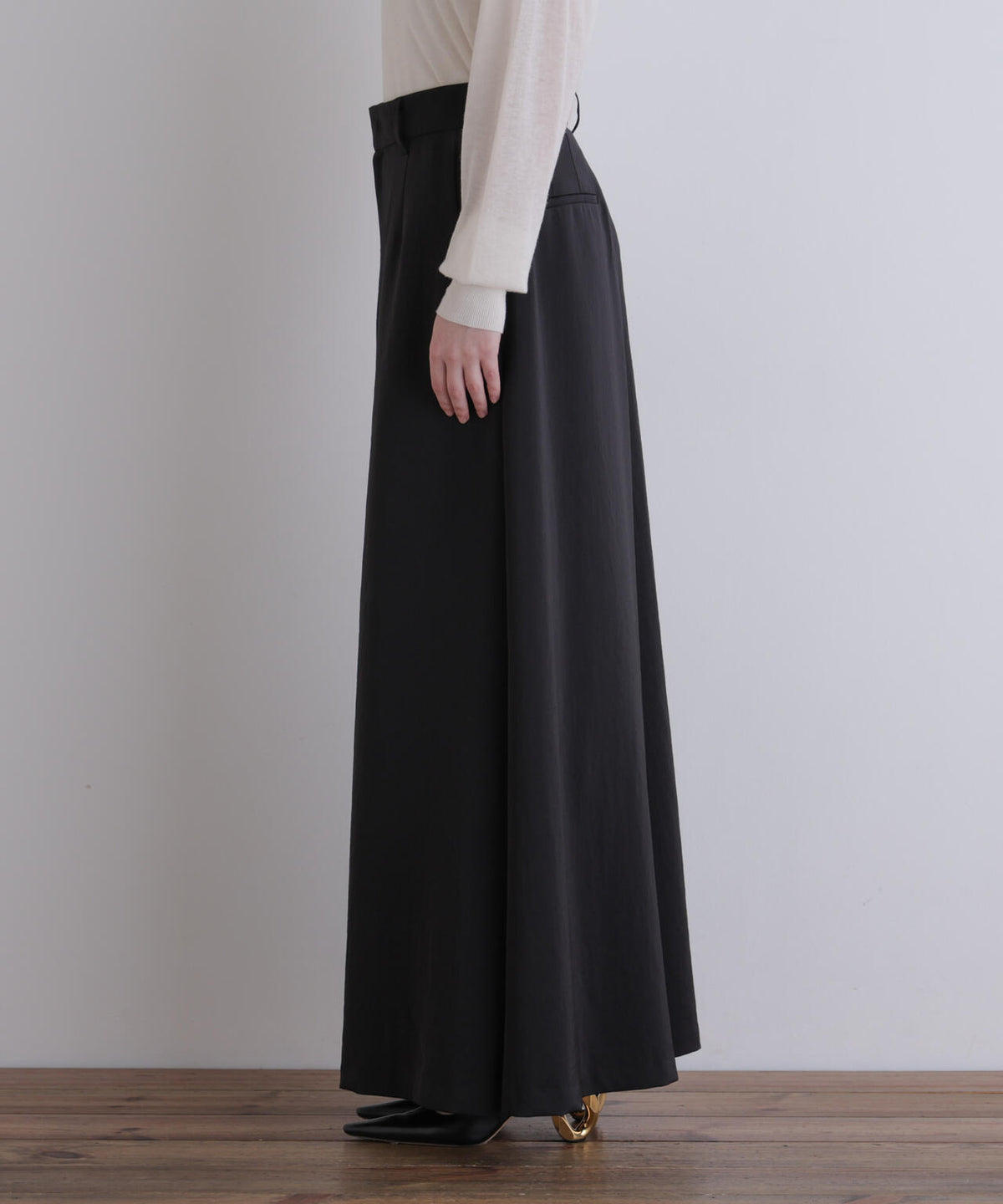 身長173cm B81 W61 H89 着用サイズ:1