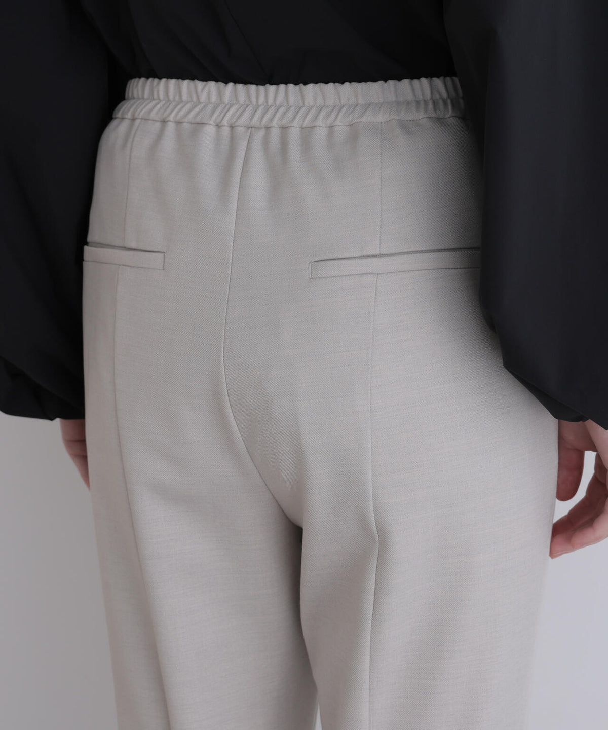 身長173cm B81 W61 H89 着用サイズ:1
