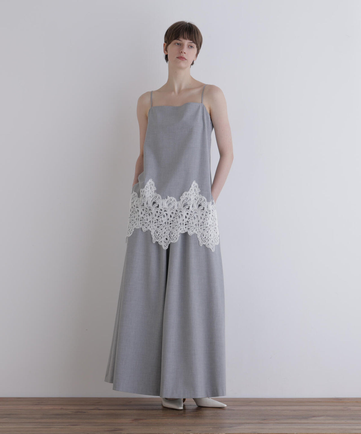 身長173cm B81 W61 H89 着用サイズ:1