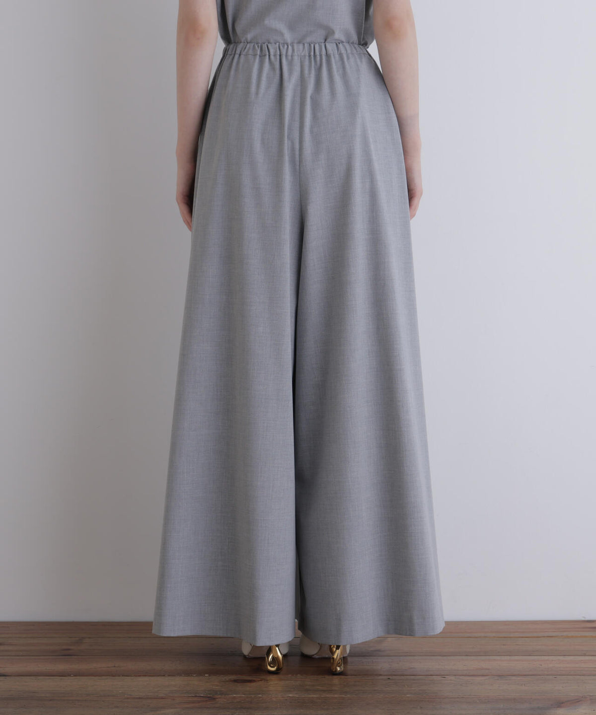 身長173cm B81 W61 H89 着用サイズ:1