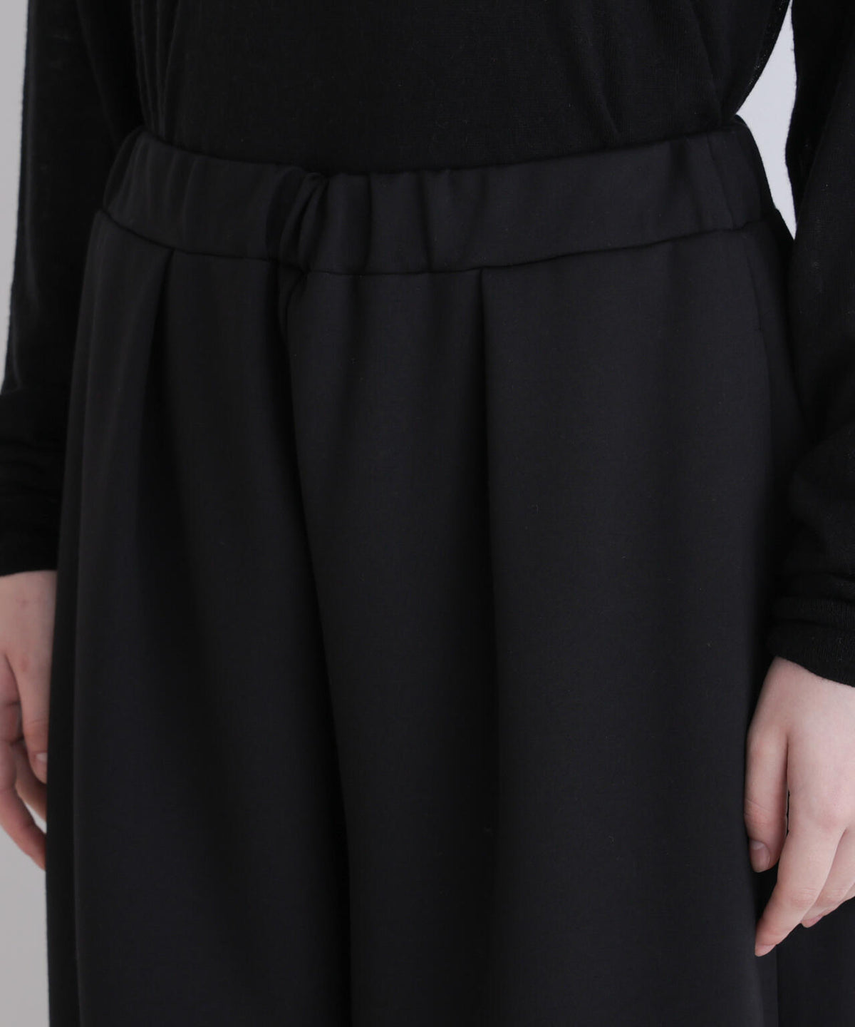身長173cm B81 W61 H89 着用サイズ:1