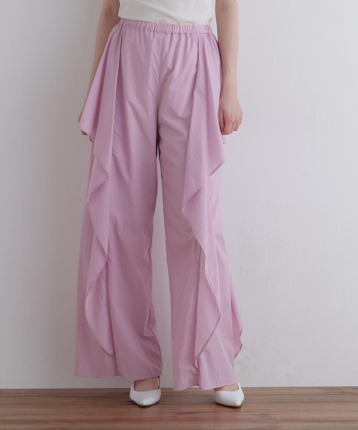 身長173cm B81 W61 H89