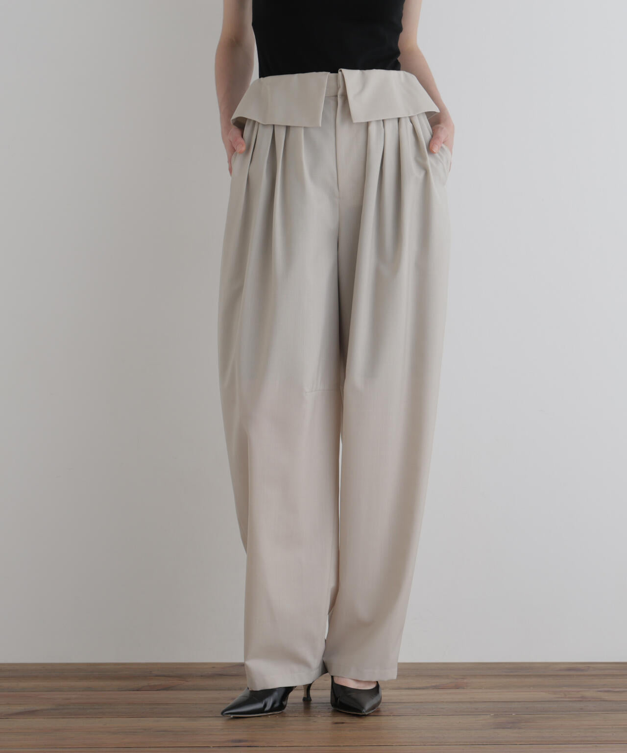 身長177cm B81 W59 H89 着用サイズ:1