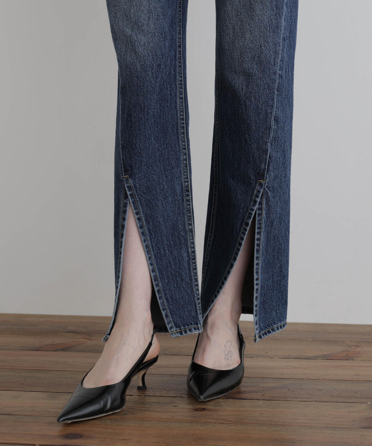 身長177cm B81 W59 H89 着用サイズ:1