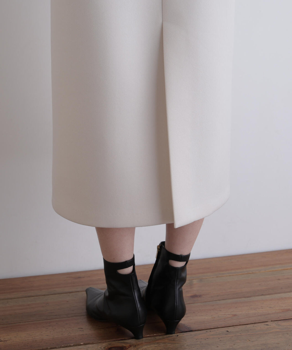 身長173cm B81 W61 H89 着用サイズ:1