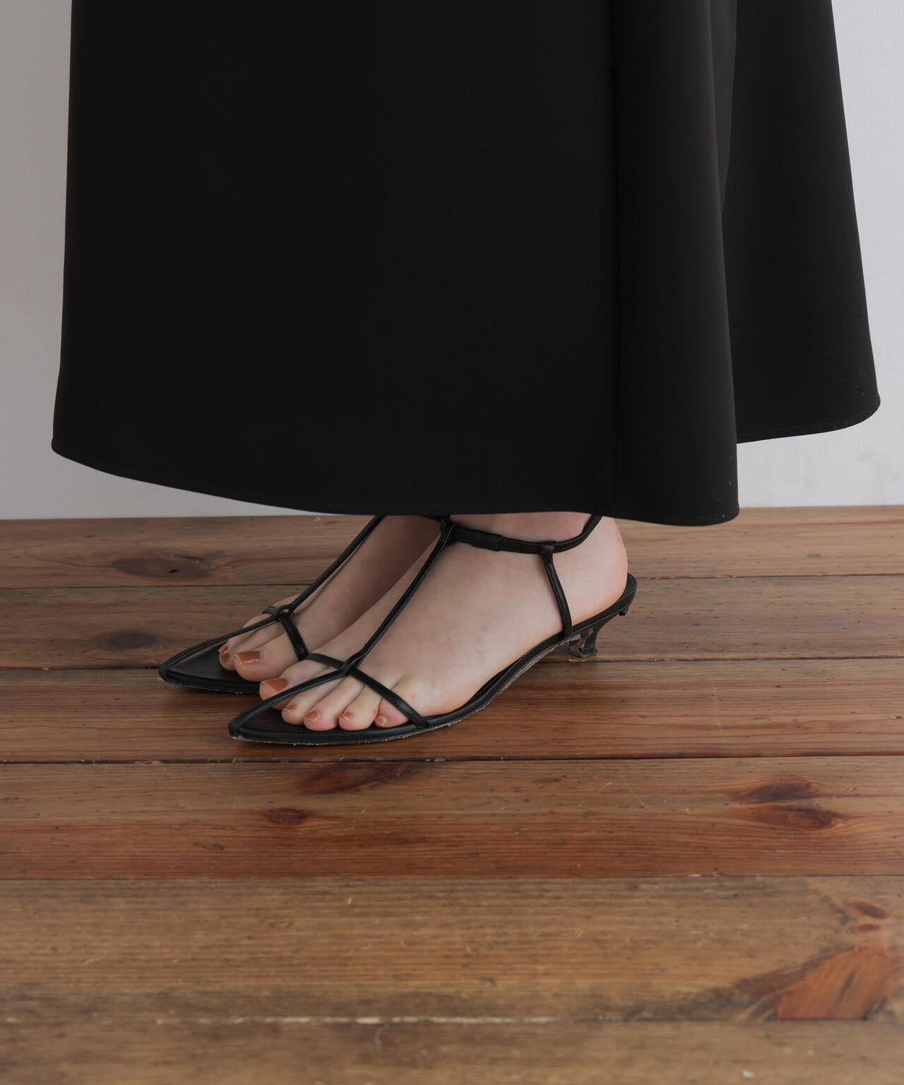 身長173cm B81 W61 H89 着用サイズ:1