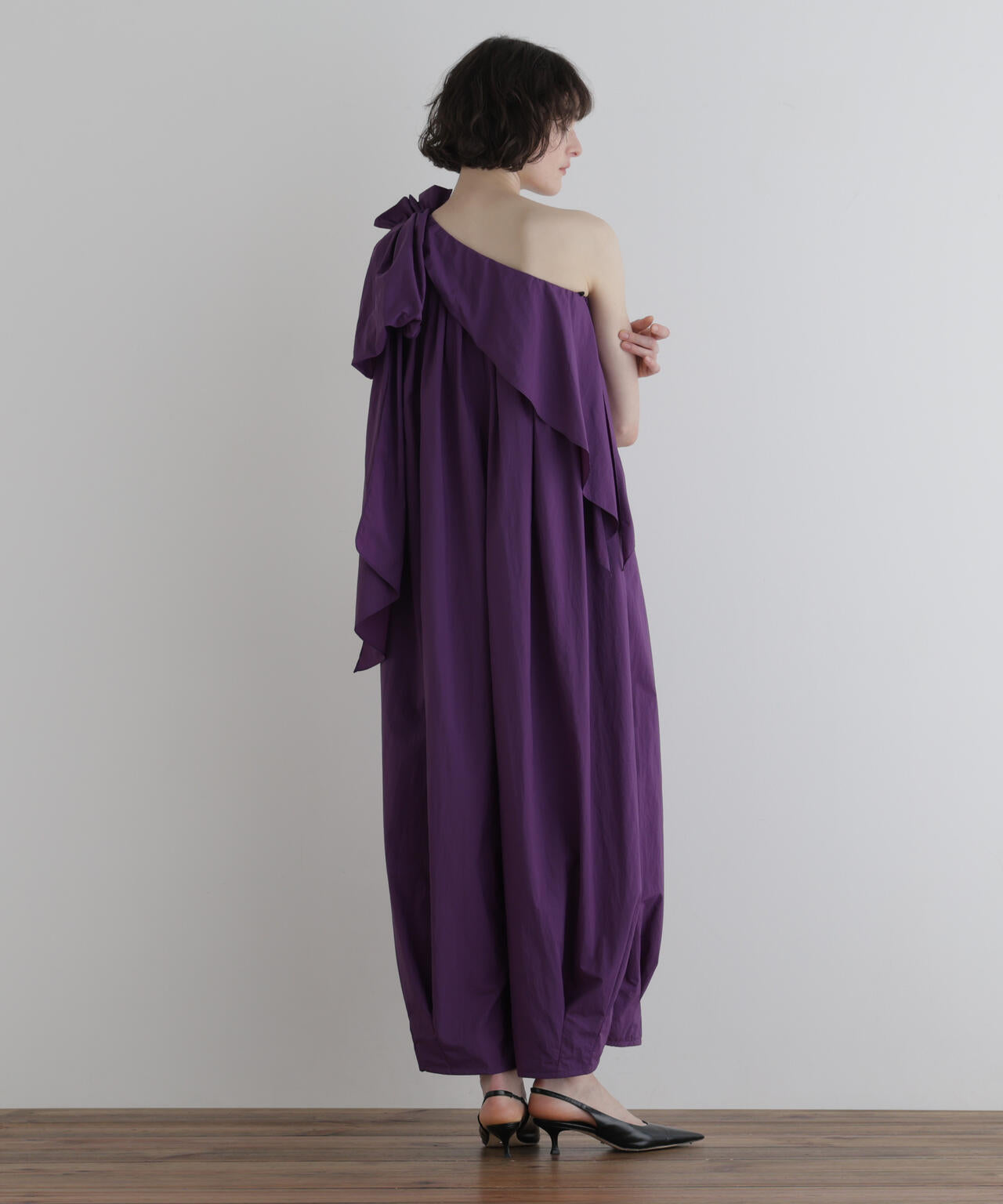 身長177cm B81 W59 H89 着用サイズ:1
