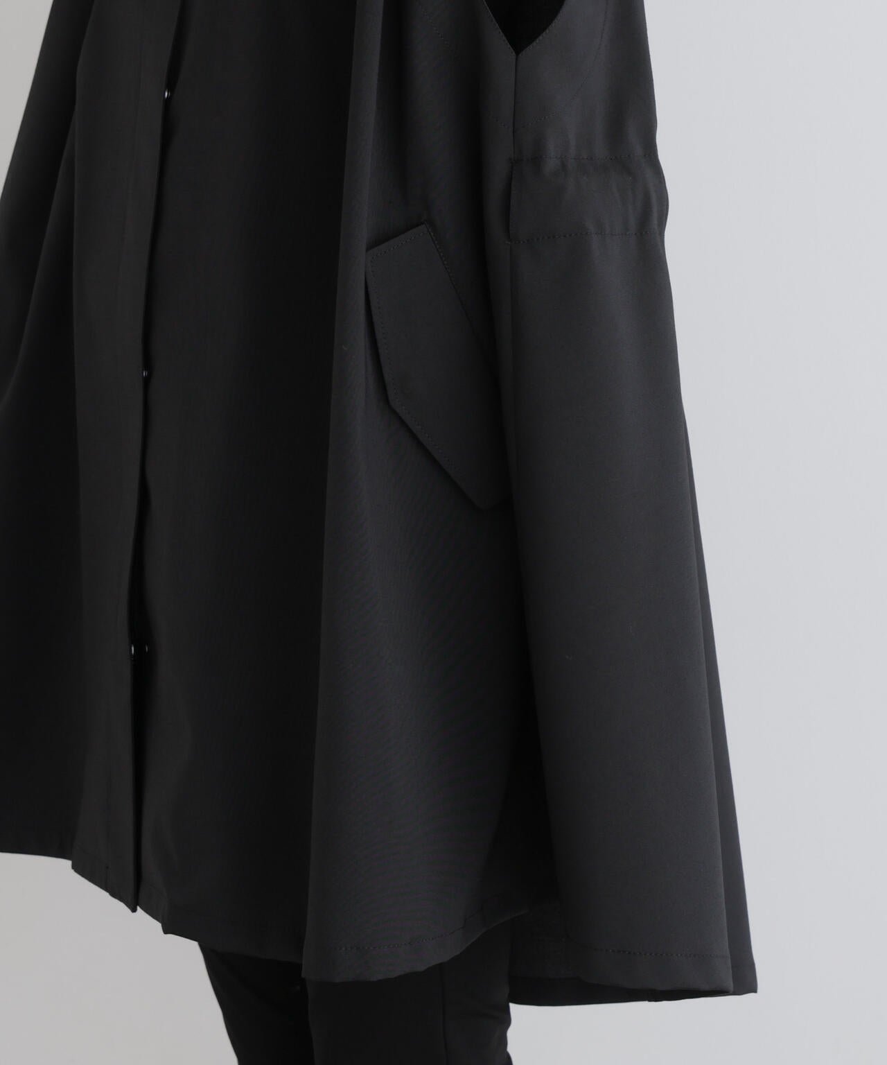 身長177cm B81 W59 H89 着用サイズ:F