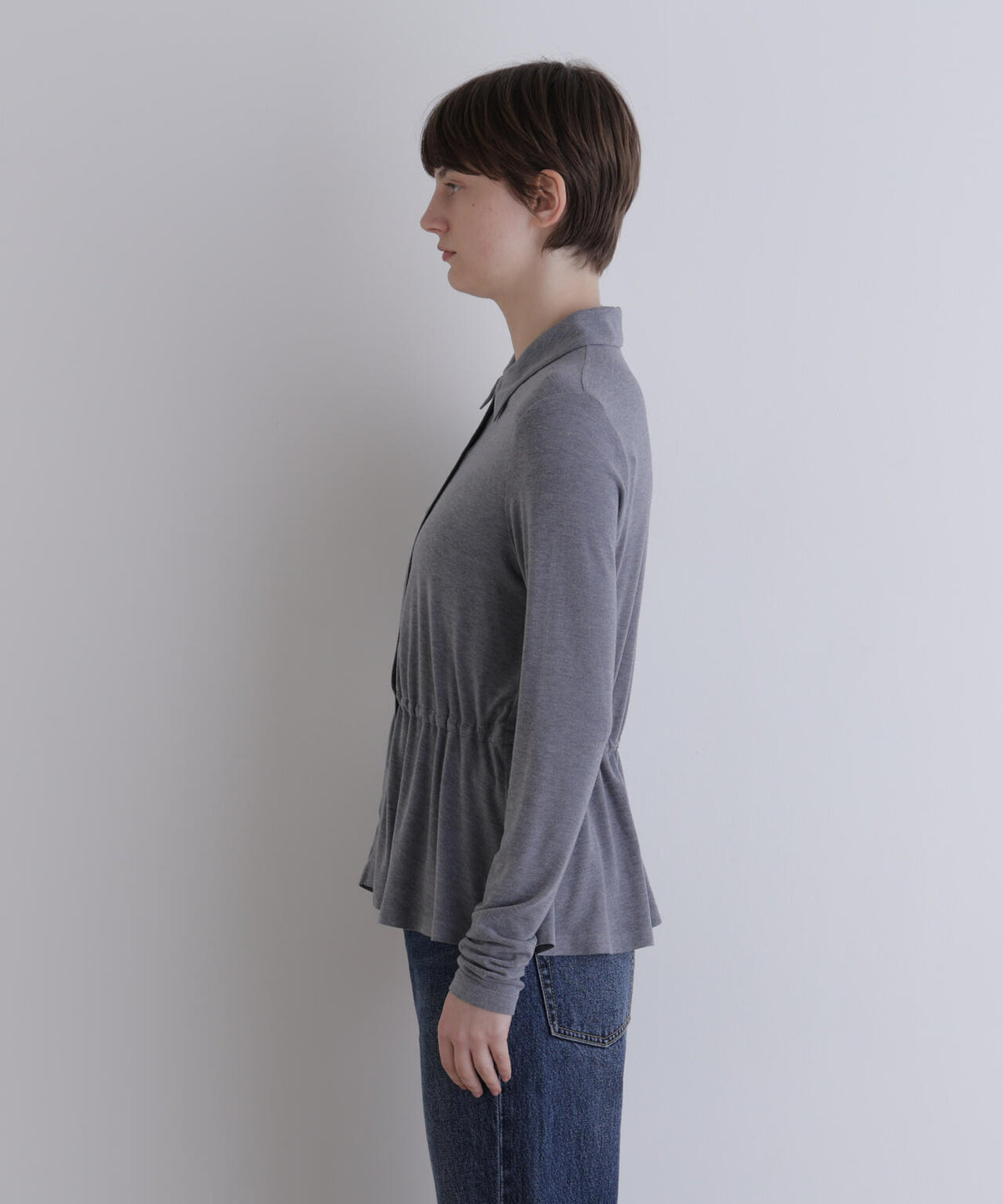 身長173cm B81 W61 H89 着用サイズ:F