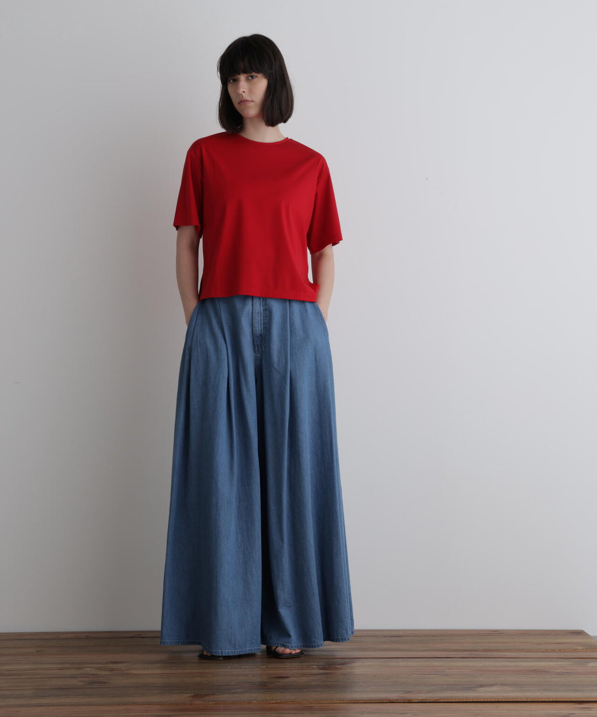 身長178cm B83 W60 H90 着用サイズ:F