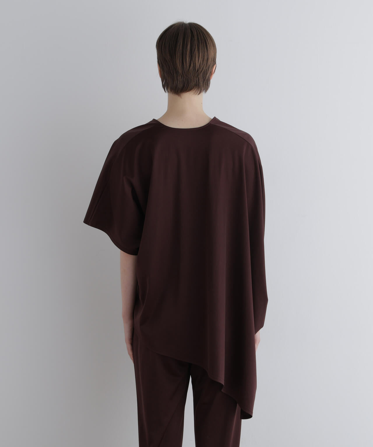 身長173cm B81 W61 H89 着用サイズ:F